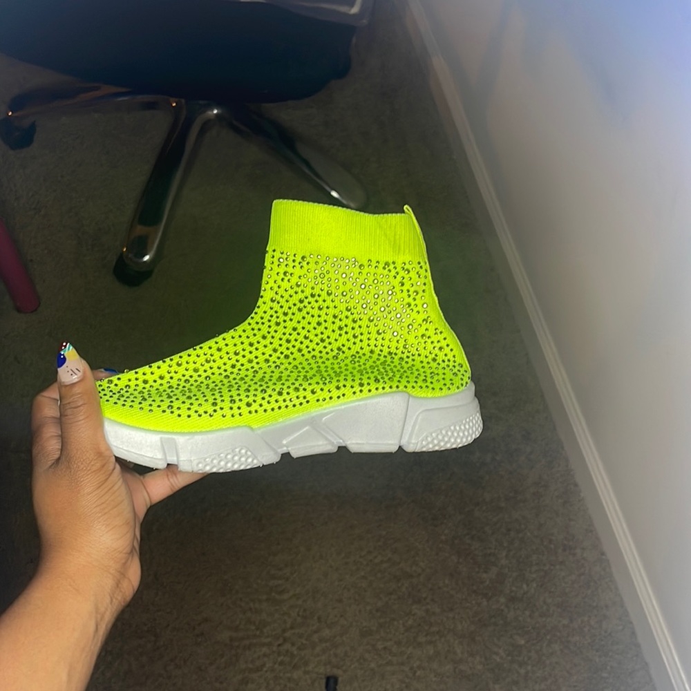 Size 39 sock sneakers